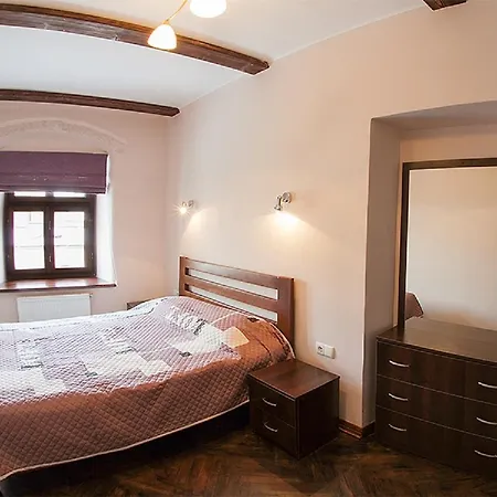 Virmenska Street Apartments: Two-bedroom With Wi-fi *