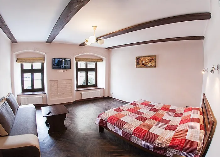 в центрі по вулиці вірменська 12 дві спальні з двуспальними ліжками є інтернет сама площа ринок Apartament Lwów